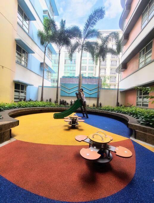 House Of B&Y At 101 Newport Across Naia T3 Apartment Manila Exterior foto