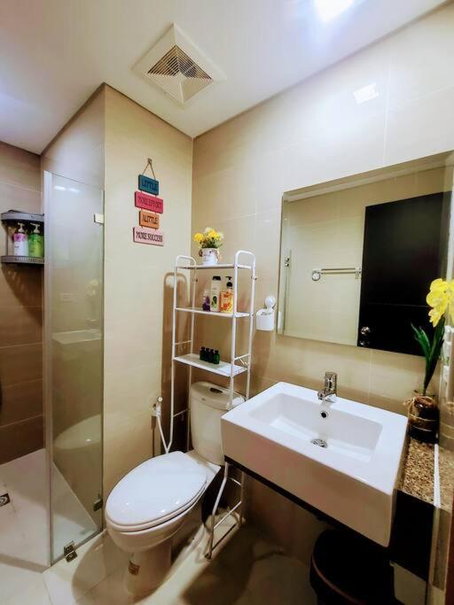 House Of B&Y At 101 Newport Across Naia T3 Apartment Manila Exterior foto